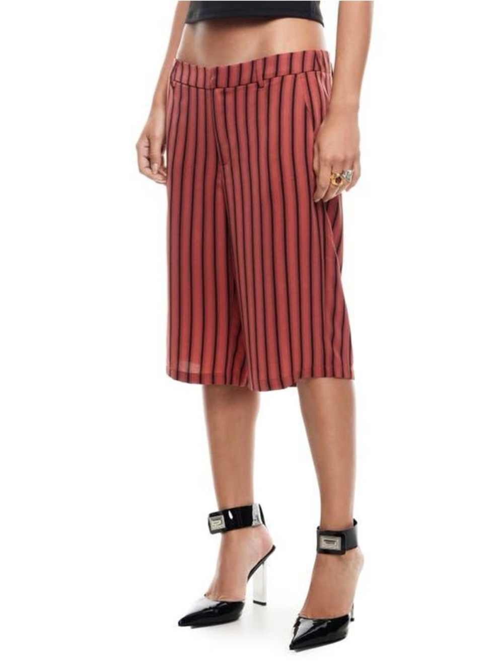 LIONESS KURT STRIPE LOW RISE BERMUDA MIDI SHORTS, CRIMSON PINSTRIPE Small